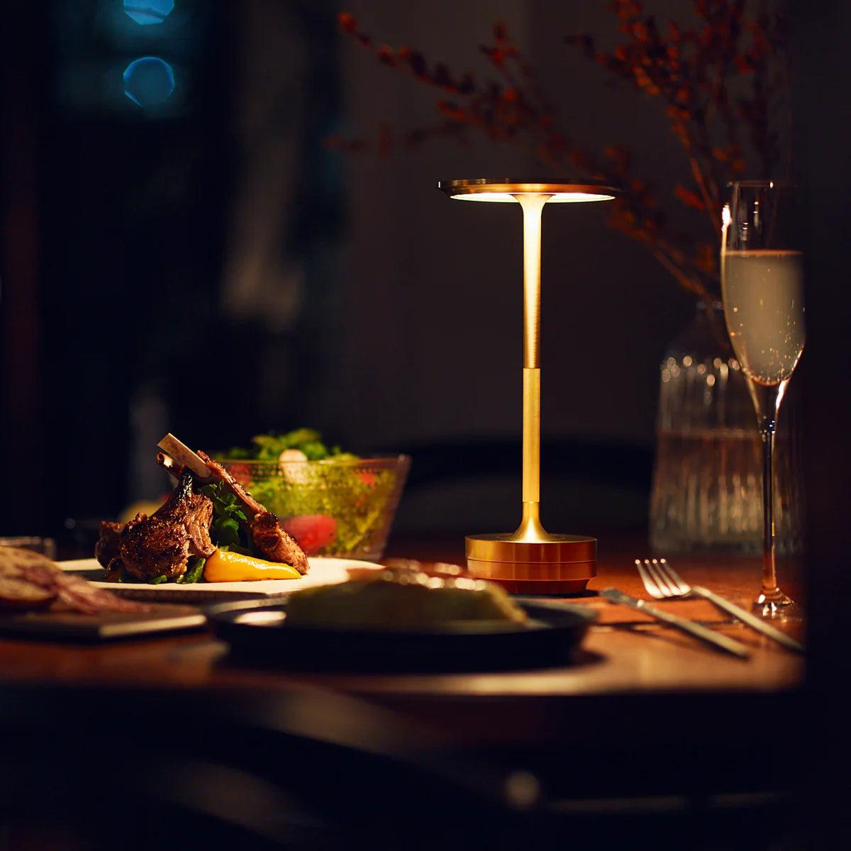 Wireless Table Lamp