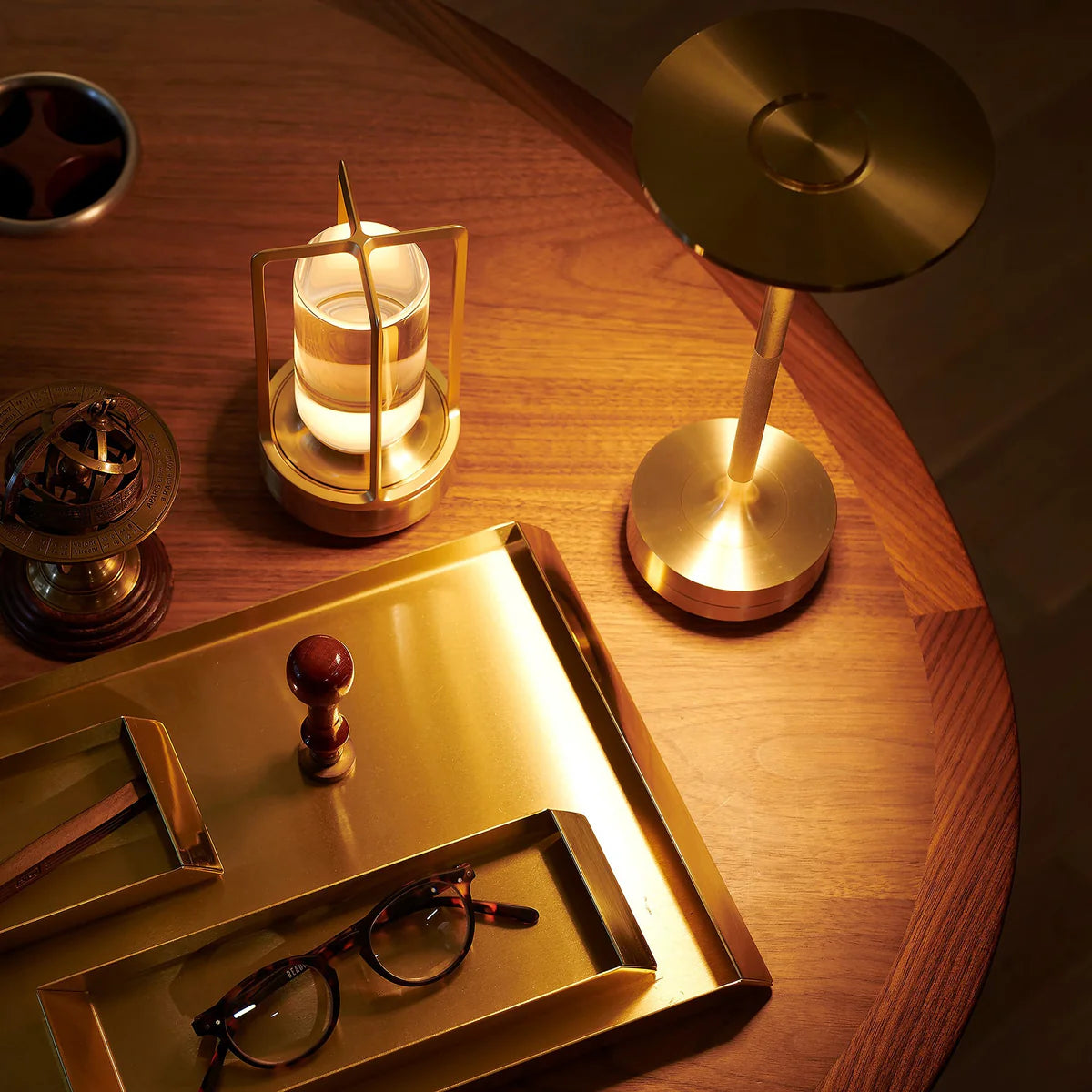 Wireless Table Lamp